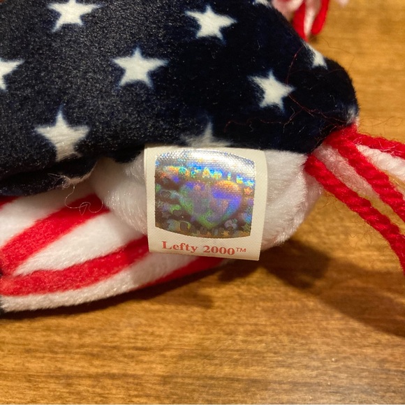 NWT Vintage “Lefty 2000” Beanie Baby. Date of birth 7/4/2000. - Picture 16 of 16